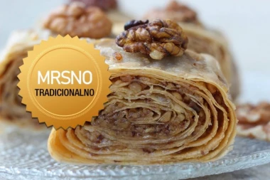 STARINSKI KOLAČ KOJI ČUVA TOPLINU DOMA: Recept zbog kog cela kuća zamiriše čim otvorite rernu