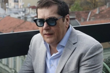 "NE BAVIM SE KUĆNIM POSLOVIMA, PODELILI SMO KO ŠTA RADI" Aco Pejović otkrio ŠOK-DETALJE iz porodičnog doma! (VIDEO)