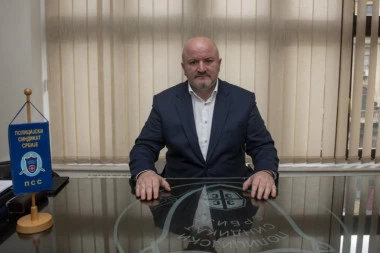 NAKON INCIDENTA ISPRED SKUPŠTINE HITNO SU SE OGLASILI IZ POLICIJSKOG SINDIKATA SRBIJE: Oštro osuđujemo napad!