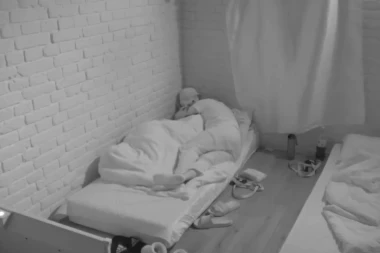 ANELI I ASMIN ZAVRŠILI ZAJEDNO U KREVETU - PRODUKCIJA OBJAVILA ŠOKANTAN SNIMAK: Luka će biti na korak do diskvalifikacije kad ovo vidi!