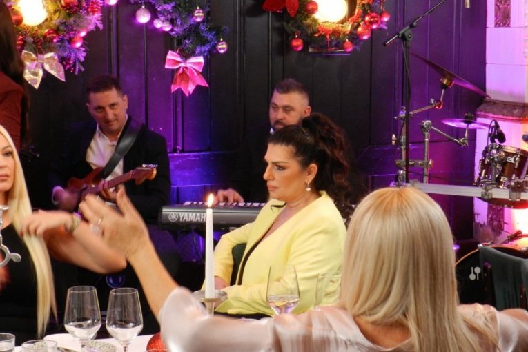 Sanja Maletić, pevačica