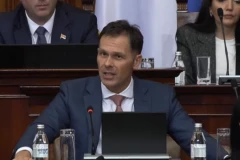 "RAST I NAPREDAK SRBIJE SE NE ZAUSTAVLJA!" Siniša Mali pozvao poslanike da usvoje zakone - NAŠA EKONOMIJA JEDNA OD NAJBRŽE RASTUĆIH U EVROPI!
