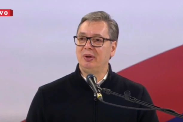 SRBIN POKAZUJE MORAL I KADA JE TEŠKO! Vučić na velikom narodnom skupu u Mionici: Još jednom pozivam Amerikance da donesu pozitivnu odluku! (VIDEO)