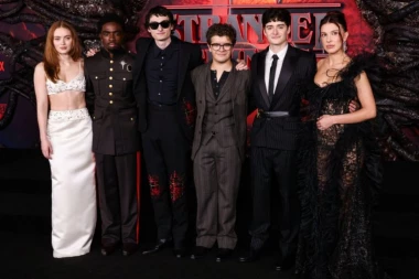 FANOVI "STRANGER THINGS" BESNI! Serija se konačno vratila, a OVO ih je iznerviralo!