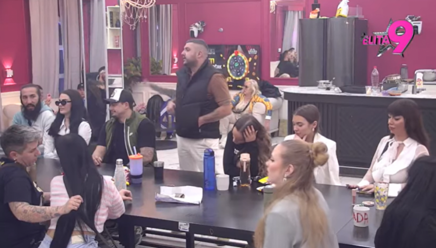 U "ELITU" UNETA ZABRANJENA INFORMACIJA: Voditelj saopštio Asminu vest o ocu Mustafi, odmah uvedena ZABRANA! (VIDEO)