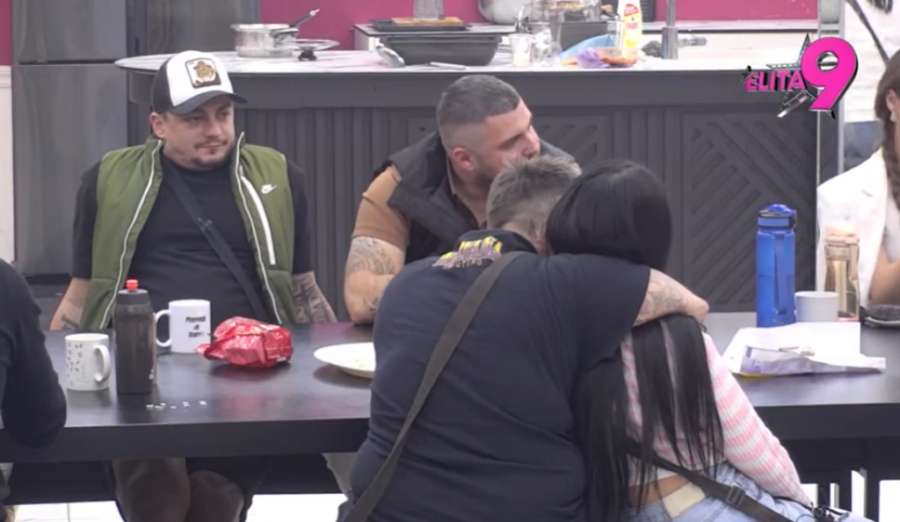 U "ELITU" UNETA ZABRANJENA INFORMACIJA: Voditelj saopštio Asminu vest o ocu Mustafi, odmah uvedena ZABRANA! (VIDEO)