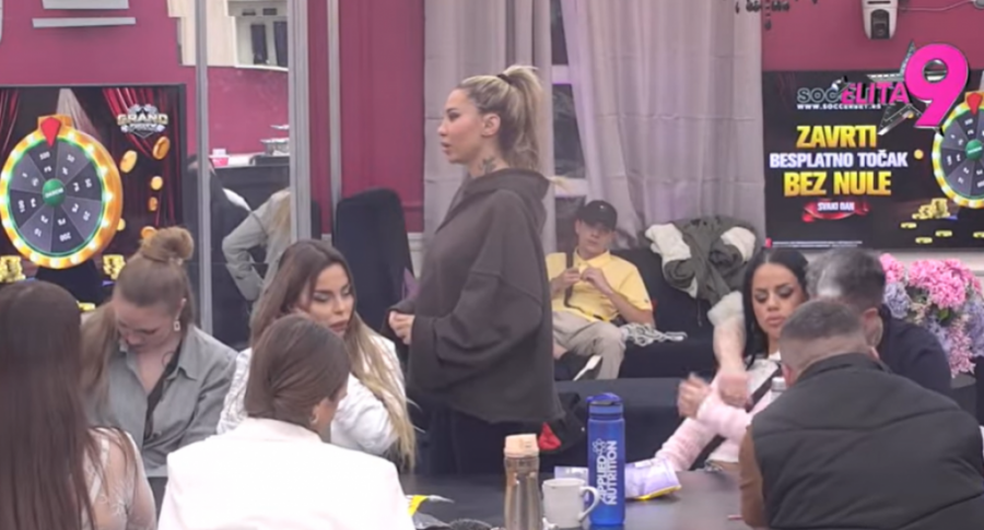 U "ELITU" UNETA ZABRANJENA INFORMACIJA: Voditelj saopštio Asminu vest o ocu Mustafi, odmah uvedena ZABRANA! (VIDEO)