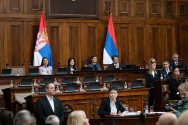 Poslanici danas u 10 sati glasaju o 58 tačaka, među njima i predlog budžeta