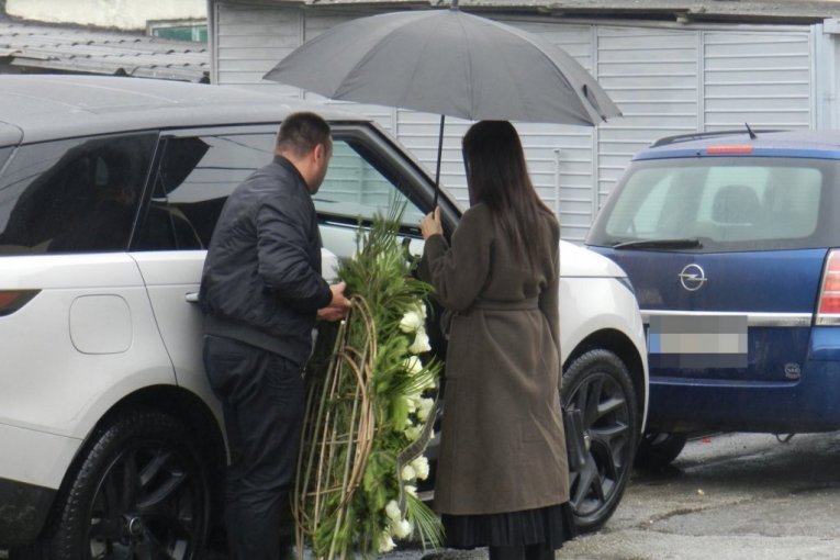 Milica Pavlović na sahrani Ljiljane Jorgovanović