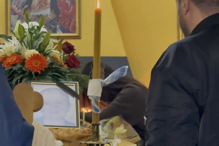 Milica Pavlović na sahrani Ljiljane Jorgovanović