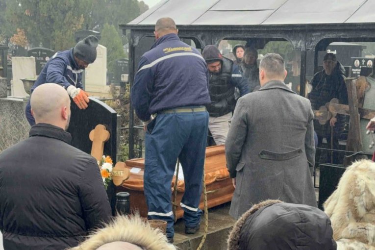 Sahrana Ljiljane Jorgovanović