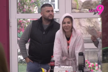 REGION ZGROŽEN, MALOJ NORI SLOMLJENO SRCE! Aneli i Asmin RAZOČARALI ćerku, dobila ŠOK-PORUKU iz "Elite"! (FOTO)