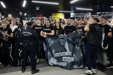 ČEKAJUĆI ŽOCA: Grobari bukvalno "ZAPALILI" aerodrom! (VIDEO)