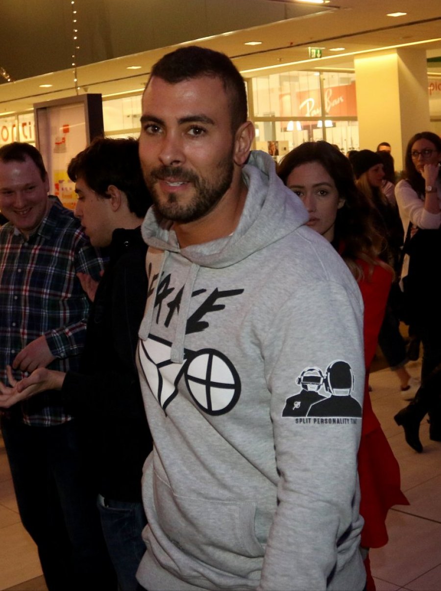 UROŠ ĆERTIĆ IZBAČEN IZ ZGRADE NA DORĆOLU! Zbog skandala reagovala i policija tad!