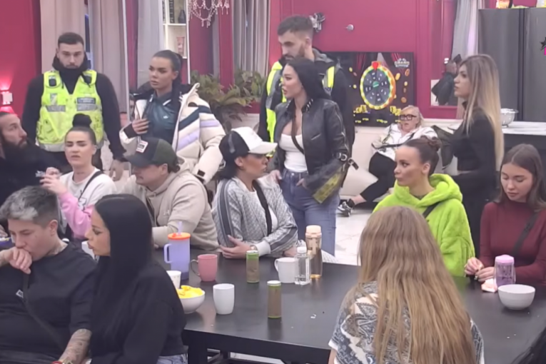 Maja Marinković i Anita Stanojlović