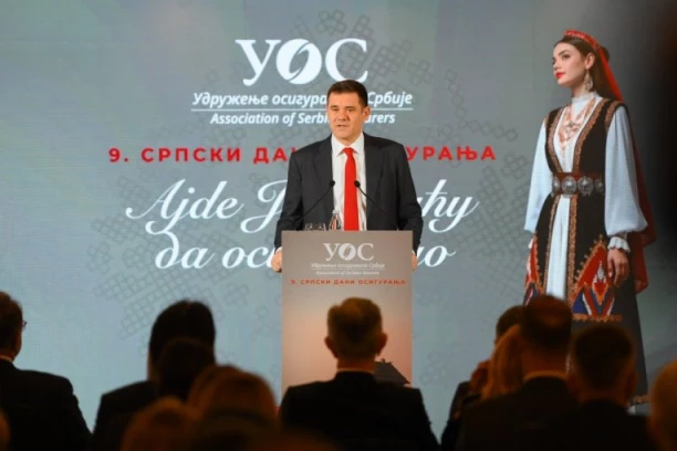 Miloš Milanović, član IO Kompanije „Dunav osiguranje“ i predsednik Skupštine UOS, otvorio Devete srpske dane osiguranja na Zlatiboru