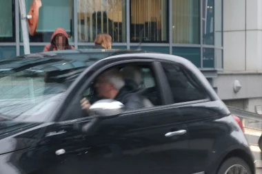 EKSKLUZIVNI PAPARACO: Željko Obradović fićom napustio sastanak - pogledajte u kakvom je raspoloženju! (FOTO, GALERIJA)