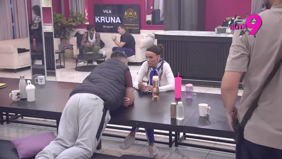 "ON JE UMOBOLAN": Majka Teodore Delić BRUTALNO o Bebici, pa otkrila SKANDALOZNU istinu! Plaši se za čerku!