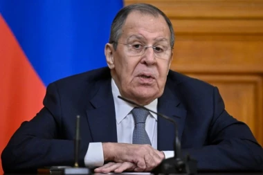 "KOGA EVROPA POKUŠAVA DA UBEDI U NAPAD RUSIJE NA NJU?": Lavrov besan kao ris, žestoko prozvao lidere kontinenta