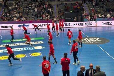 RISOVIĆ U POSLEDNJOJ SEKUNDI SPASILA SRBIJU! Rukometašice posle drame pobedile Island!