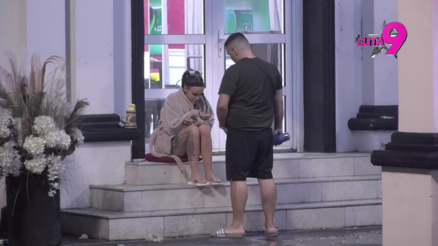 NEMOJ DA ME SMARAŠ, OSTAVI ME NA MIRU! Bebica DOTAKAO DNO, Teodora ga oduvala ponovo!