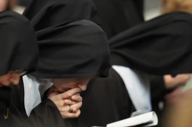 TRI OSAMDESETOGODIŠNJE KALUĐERICE POBEGLE IZ STARAČKOG DOMA: Odbile pravila i vratile se u svoj stari manastir