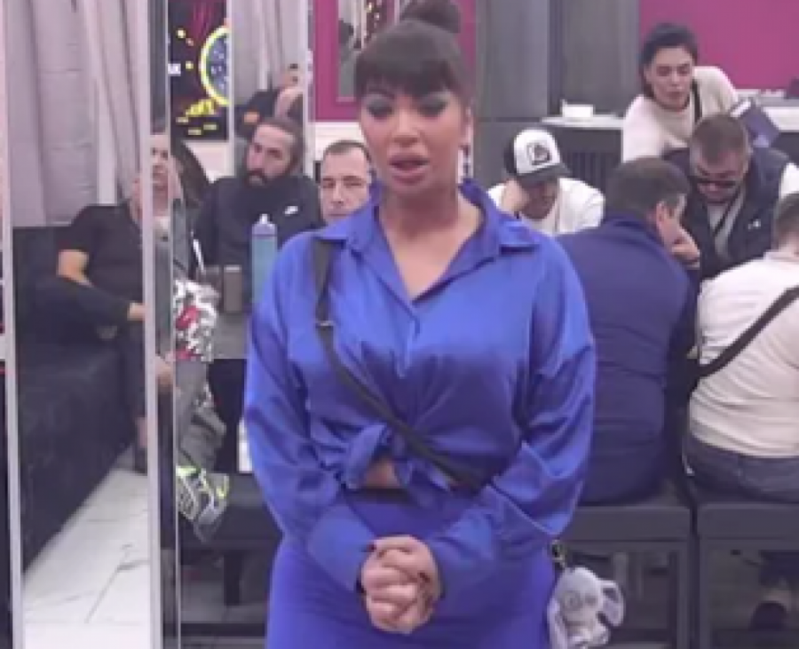 REGION ZGROŽEN, MALOJ NORI SLOMLJENO SRCE! Aneli i Asmin RAZOČARALI ćerku, dobila ŠOK-PORUKU iz Elite! (FOTO)