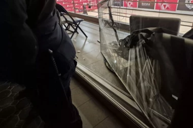 GROBARI RAZBILI STAKLO! Haotične scene u Areni! (FOTO-GALERIJA)
