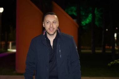 TO JE BIO JEDINI NAČIN! Bane Mojičević OTKRIO koliko su su roditelji žrtvovali zarad njegove karijere!