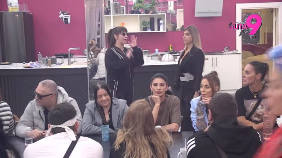 HITAN PREKID PROGRAMA, ODLUKA JE PALA: Evo ko je NAPUSTIO Belu kuću!