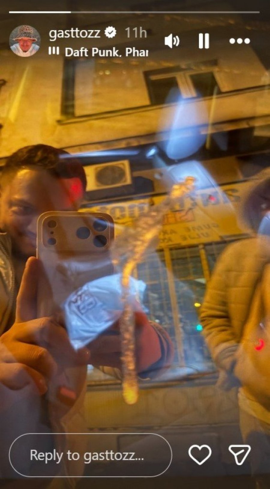 OPA! GASTOZ VEĆ UHVAĆEN SA DRUGOM, EVO S KIM PROVODI NOĆI! Ovo se dešava u jeku VESTI O RASKIDU - dok se Anđela OPORAVLJA, ON... (FOTO)