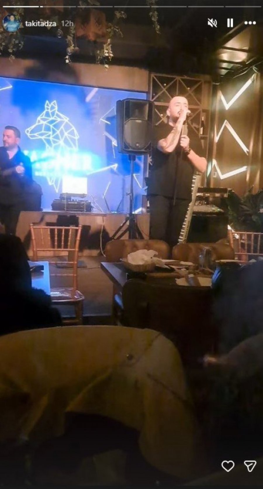 RASKRINKALI SMO IH: Milica Veličković uhvaćena SA MUŠKARCEM KOG POMINJU U RIJALITIJU, izvor za Republiku POTVRDIO SVE! (FOTO)