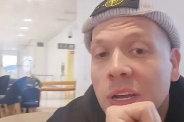 NAJNOVIJE OGLAŠAVANJE SLOBE RADANOVIĆA S AERODROMA NA KOM JE ZAROBLJEN: Evo šta se dešava DOK ČEKA DEPORTACIJU! (VIDEO)