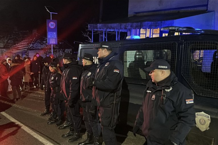 Foto Rina:Kafana Lovac Mionica tuča