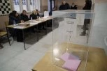 JOŠ UBEDLJIVIJA POBEDA NAPREDNJAKA! Poznati rezultati ponovljenih izbora u Jarkovcu - SNS 20% više, blokaderi 10% manje!