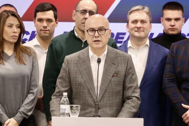 "SA ZADOVOLJSTVOM OBJAVLJUJEMO DA JE NAŠA LISTA ODNELA UBEDLJIVU I ČISTU POBEDU": Vučević iz sedišta SNS-a o lokalnim izborima u Negotinu, Sečnju i Mionici (FOTO, VIDEO)