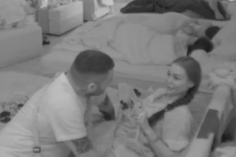 Maja Marinković i Asmin Durčić POLJUBAC