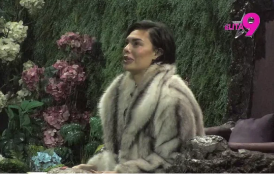 VANREDNA ODLUKA VELIKOG ŠEFA: Vrisak Mine Vrbaški se prolomio "Elitom" kad ga je ugledala na vratima Bele kuće!