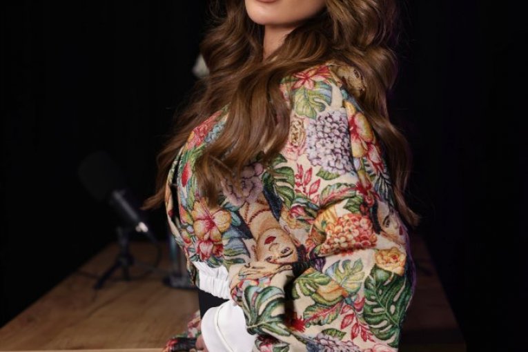 Tea Bilanović Hotcast