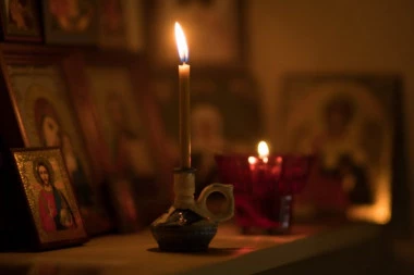 ZAŠTO VEĆINA POGREŠNO DOŽIVLJAVA BOŽIĆNI POST: Duhovna strana zime koju retko ko razume