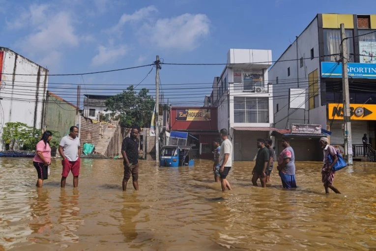 HITNA EVAKUACIJA! Poplave došle pred vrata mesta, stanovnici u trenu POBEGLI OVDE!