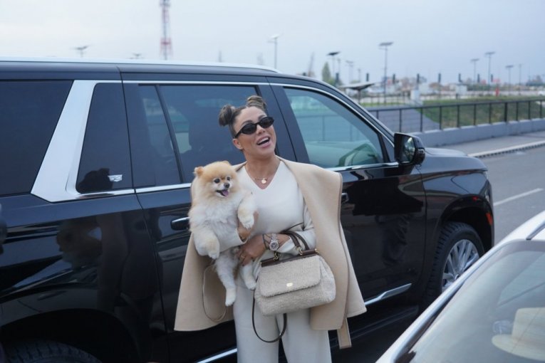 Sandra Afrika sa psom