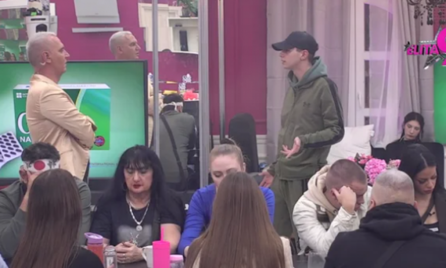 DIVLJAČKO PONAŠANJA ANELI AHMIĆ: Nasrnula na Hanu najbrutalnije, OBEZBEĐENJE je jedva obuzdalo!