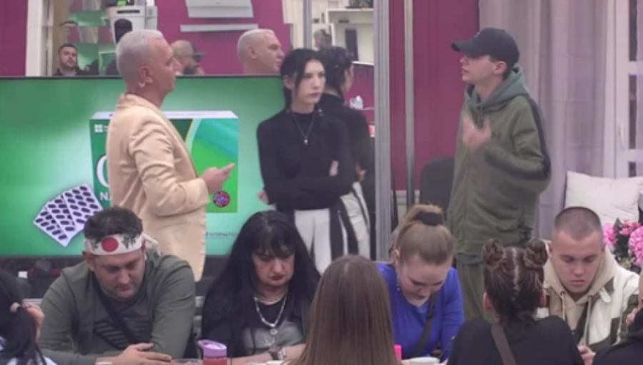 DIVLJAČKO PONAŠANJA ANELI AHMIĆ: Nasrnula na Hanu najbrutalnije, OBEZBEĐENJE je jedva obuzdalo!