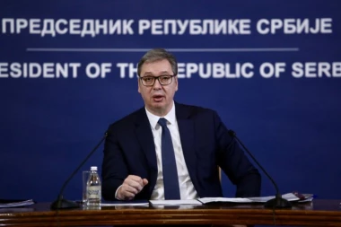 BIĆE DOVOLJNO GORIVA, ALI NE NA NIS PUMPAMA! Vučić: Nismo dobili licencu za nastavak rada NIS, platni promet DO KRAJA NEDELJE!