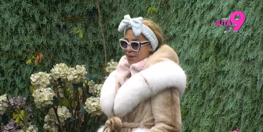 POTPUNI KOLAPS ANELI AHMIĆ Grca u suzama zbog LJUBAVI prema Asminu!