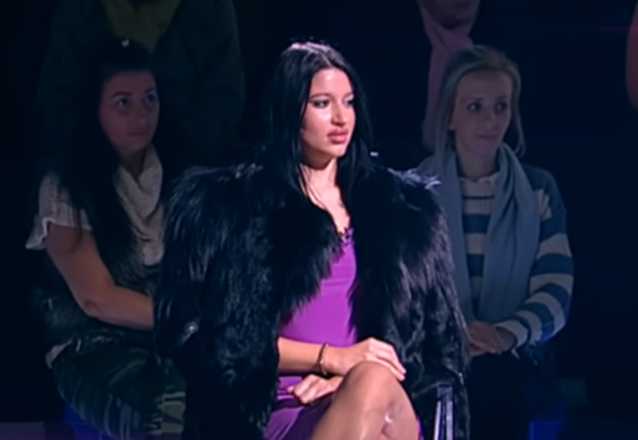 BIVŠA ZADRUGARKA PRETUČENA ZBOG GASTOZA! Policija hitno intervenisala, ona se oglasila: Prilazio je i drugim devojkama!