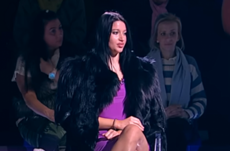 BIVŠA ZADRUGARKA PRETUČENA ZBOG GASTOZA! Policija hitno intervenisala, ona se oglasila: Prilazio je i drugim devojkama!