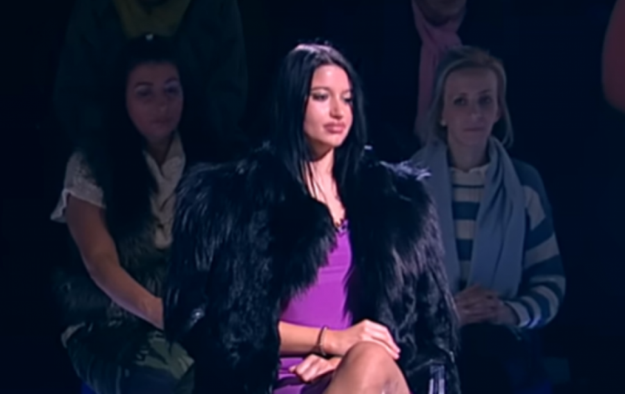 BIVŠA ZADRUGARKA PRETUČENA ZBOG GASTOZA! Policija hitno intervenisala, ona se oglasila: Prilazio je i drugim devojkama!