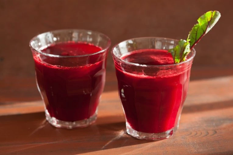 Sa ovim SOKOM počnite jutro: Samo jedna čaša dnevno pomoći će u SNIŽAVANJU krvnog PRITISKA